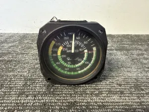 United Instruments, Inc. Beechcraft Airspeed Indicator P/N: 8030
